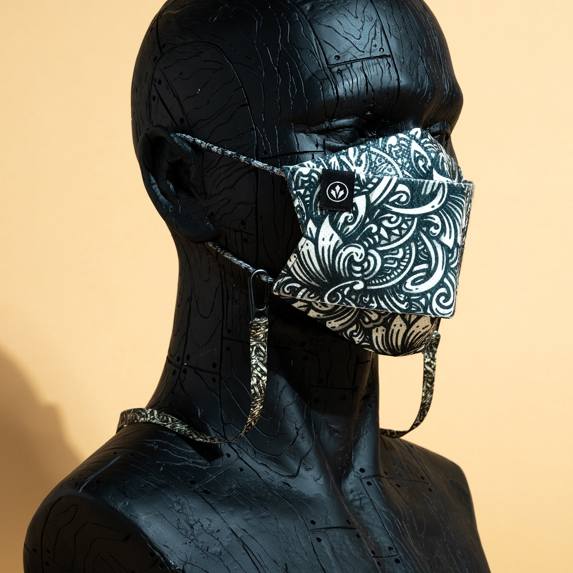 STRAP MASK - BONE