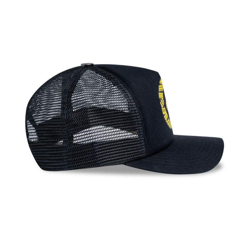 TRUCKER - POLICE LINE
